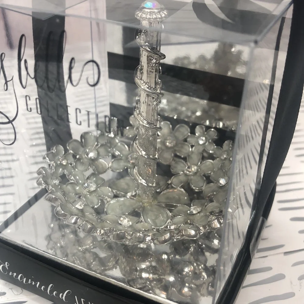 Tres belles collection ring holder